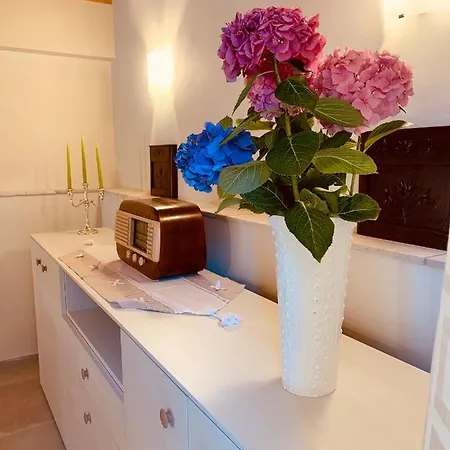 Cabane Bed And Breakfast 3* Garlenda