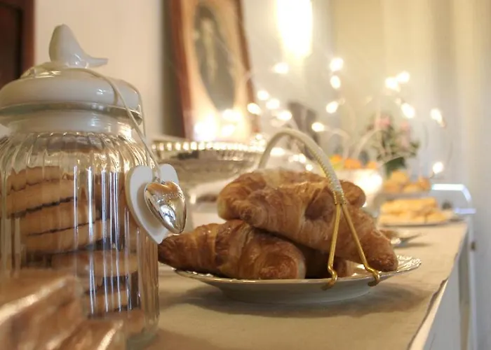 Cabane Bed And Breakfast Bed and breakfast 3*