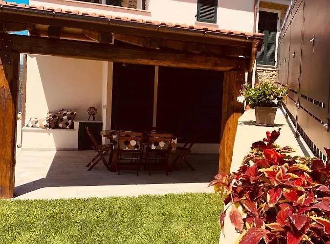 Cabane Bed And Breakfast