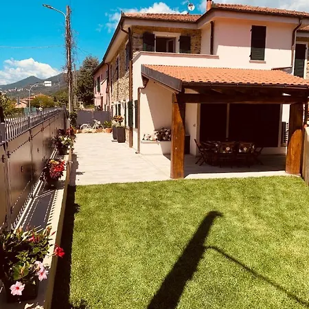 Cabane Bed And Breakfast 3* Garlenda