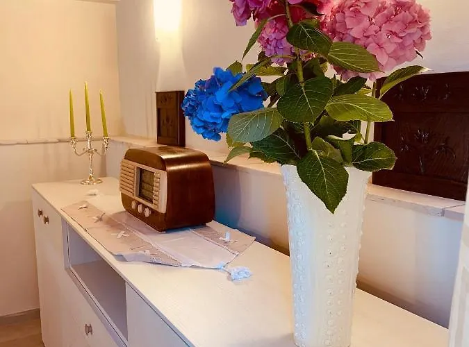 Cabane Bed And Breakfast 3* Garlenda